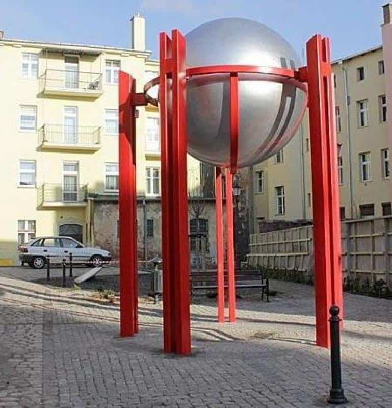 oryg_064490685_1129949550544944_1465385417682452480_o giantsphere1