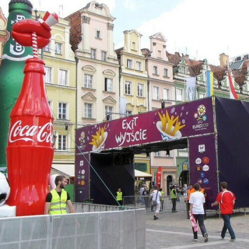 Wielka butelka Coca-Cola - reklamowa figura 3D