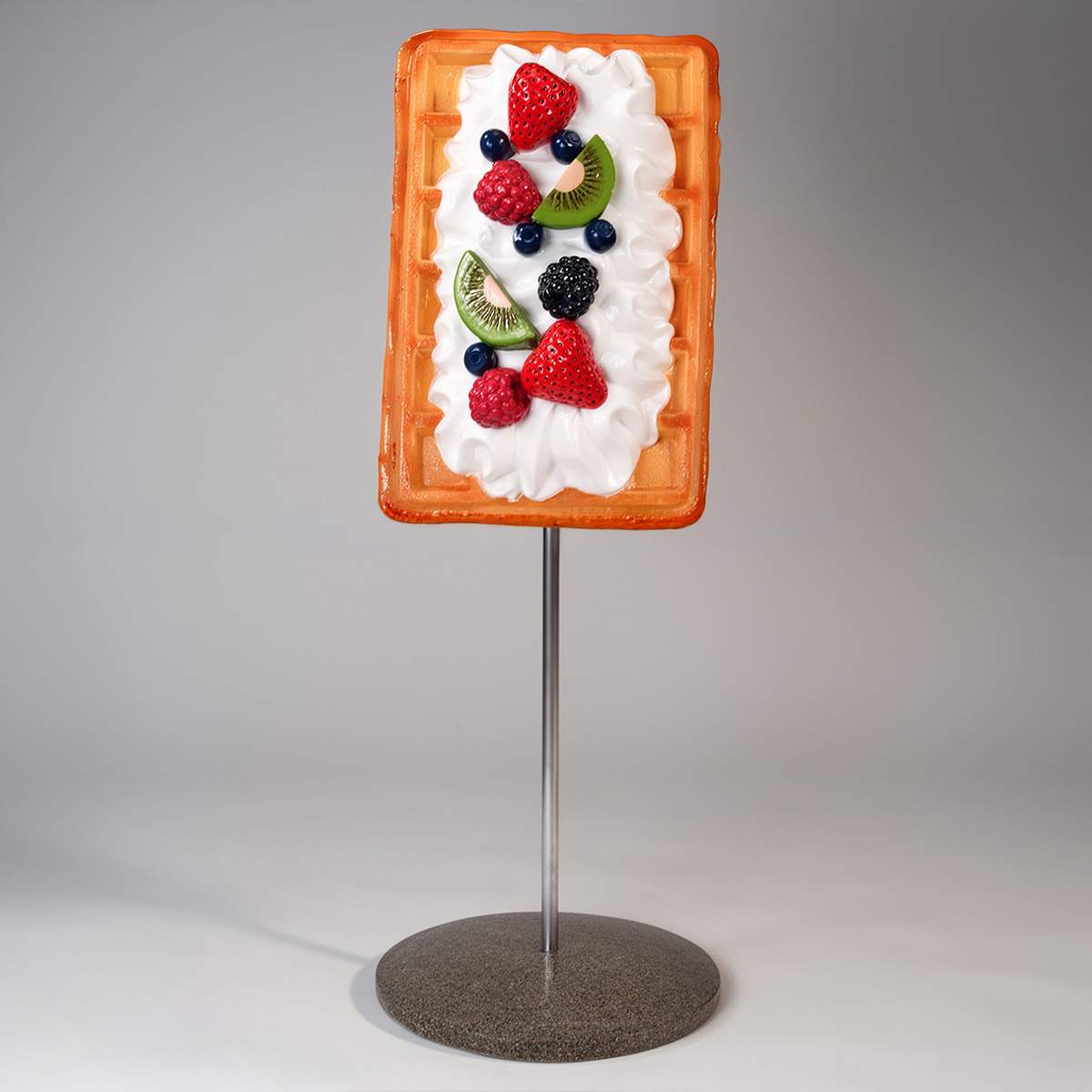 Kleine Werbe Waffel Z Owocami Figur