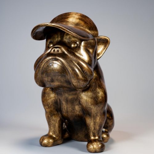 Bulldogge mit Mütze - Goldene Patina