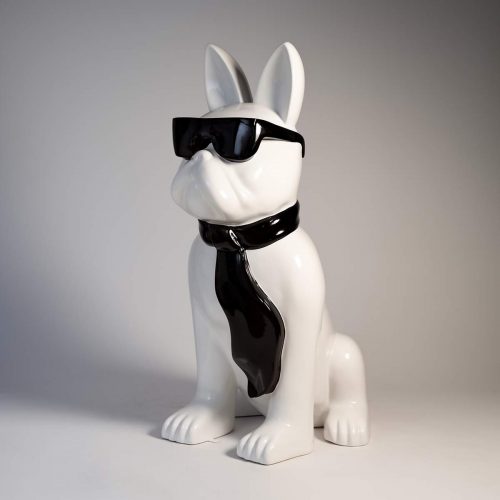 Mittlere Bulldoggenfigur mit Krawatte und Brille - Schwarz-Weiß