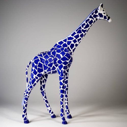 Große Giraffenfigur in Originalgröße – modern