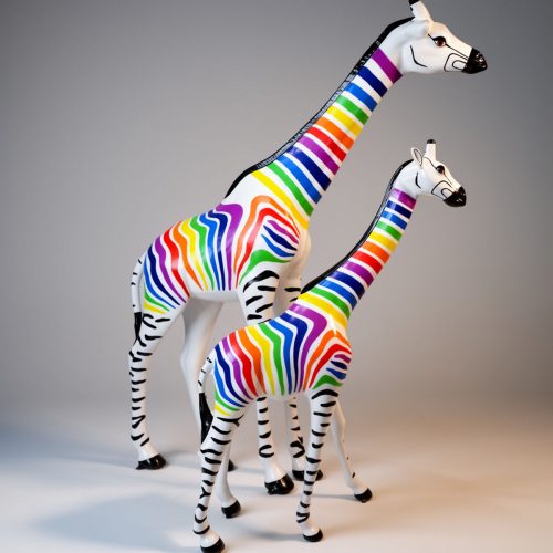 Große lebensgroße Giraffenfigur - Bunter Zebra