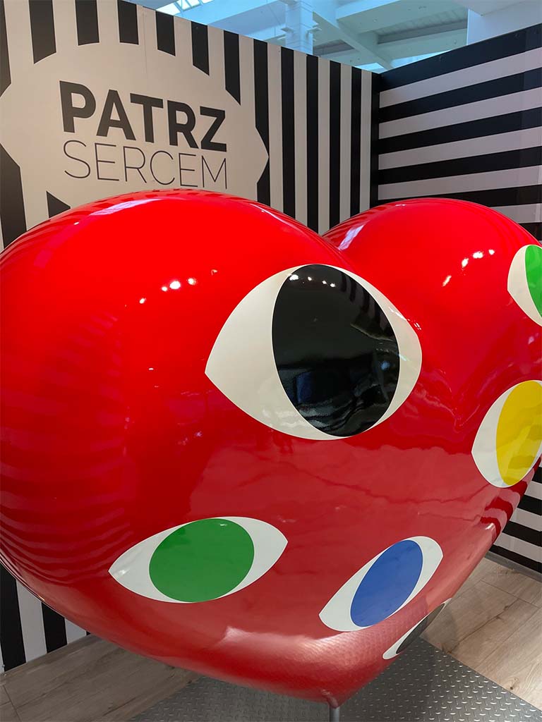 Ein Herz voller Augen für die Eventagentur 5 AM 4 figura patrz sercem