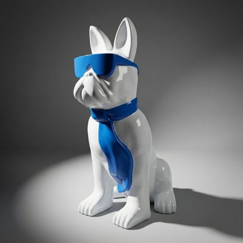 Mittlere Figur eines Bulldogs mit Krawatte und Brille - Blue Sky