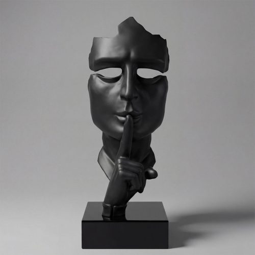 Figur Maske einer stilisierten schwarzen Fiberglas-Gesichts-Skulptur mit Finger vor dem Mund, moderner dekorativer Stil, Event/Innenraum