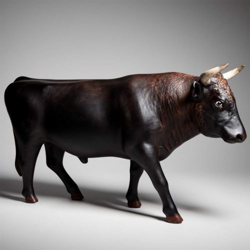 Life-Size Stierfigur