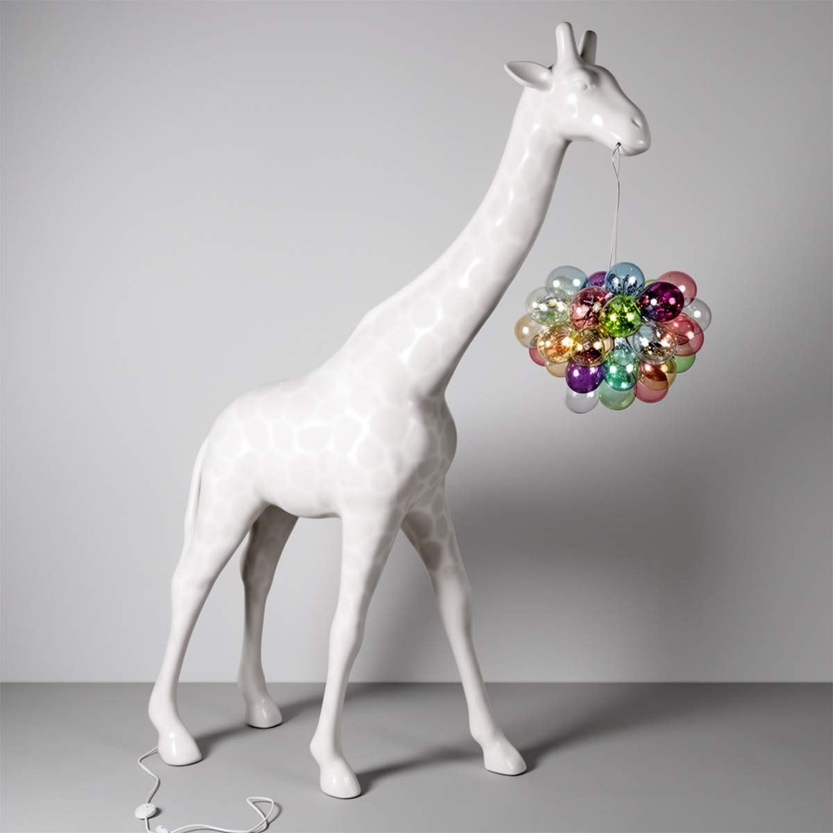 Große Giraffe 230 cm Lampe – Weiße Version mit Flecken – Bild 2