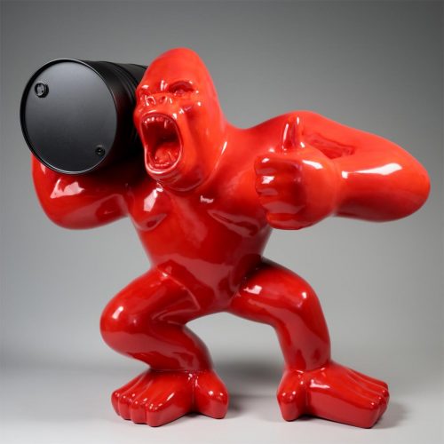 Großer Roter Gorilla mit Fass auf der Schulter - OK