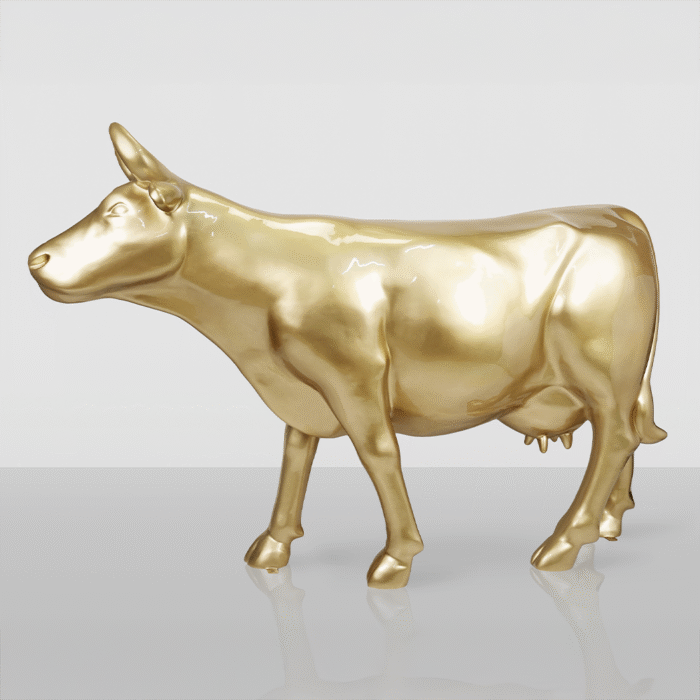 Große Figur – Goldene Kuh