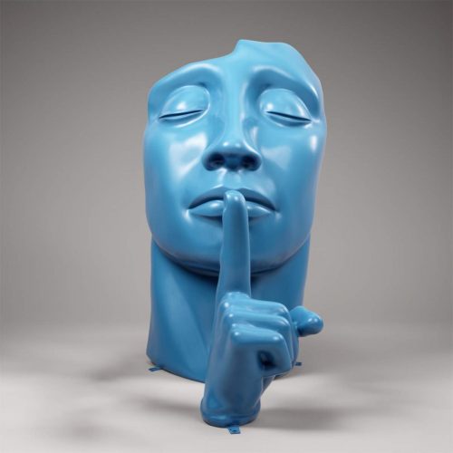 Rosa Maske „Finger auf den Lippen”