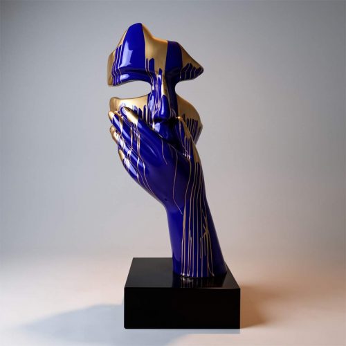 Große Maske auf Sockel – Blau / Goldener Trash