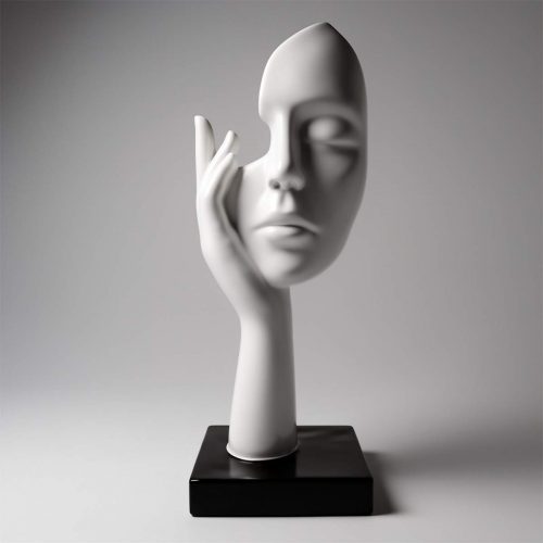 Kleine Maske auf Sockel - Motiv II