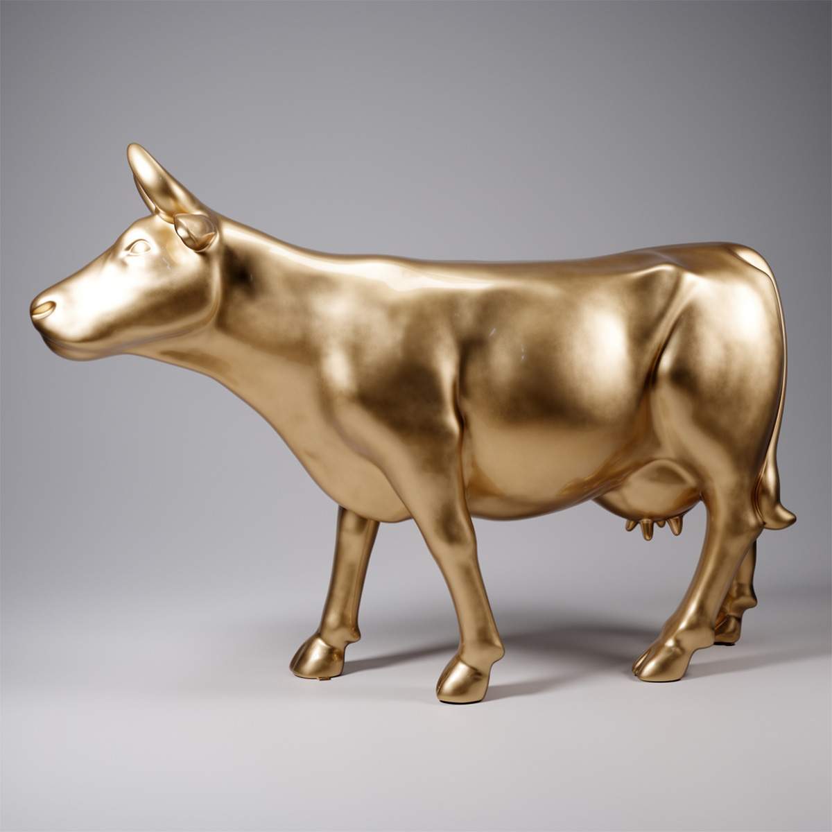 Große Figur – Goldene Kuh