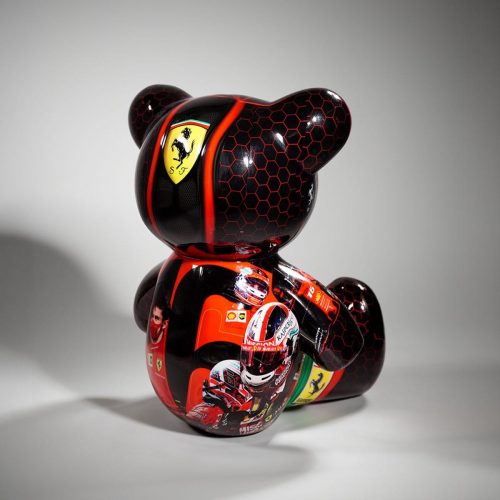 Artystyczna Figura Misia Siedzącego Ferrari Black - przód