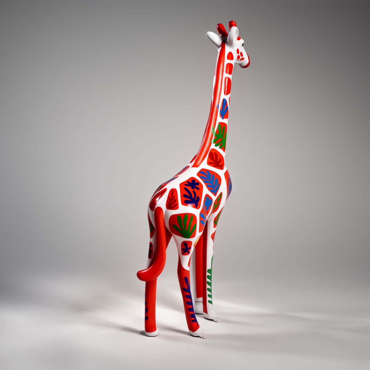 Große Dekorative Giraffenfigur im Matisse-Motiv – Bild 8